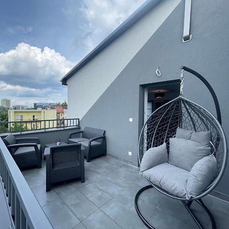 Near Sanktuarium Beautiful View And Free Parking Apartment Krakow Ngoại thất bức ảnh